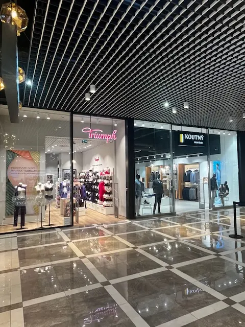 OC Varyáda, Karlovy Vary